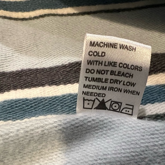 UO Free Planet Lucien Stripe Volley Shorts Size Large - Picture 9 of 11